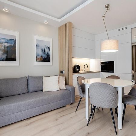 Apartment Wola, Wi-Fi, Smart Lock, Air Condition Варшава Екстер'єр фото