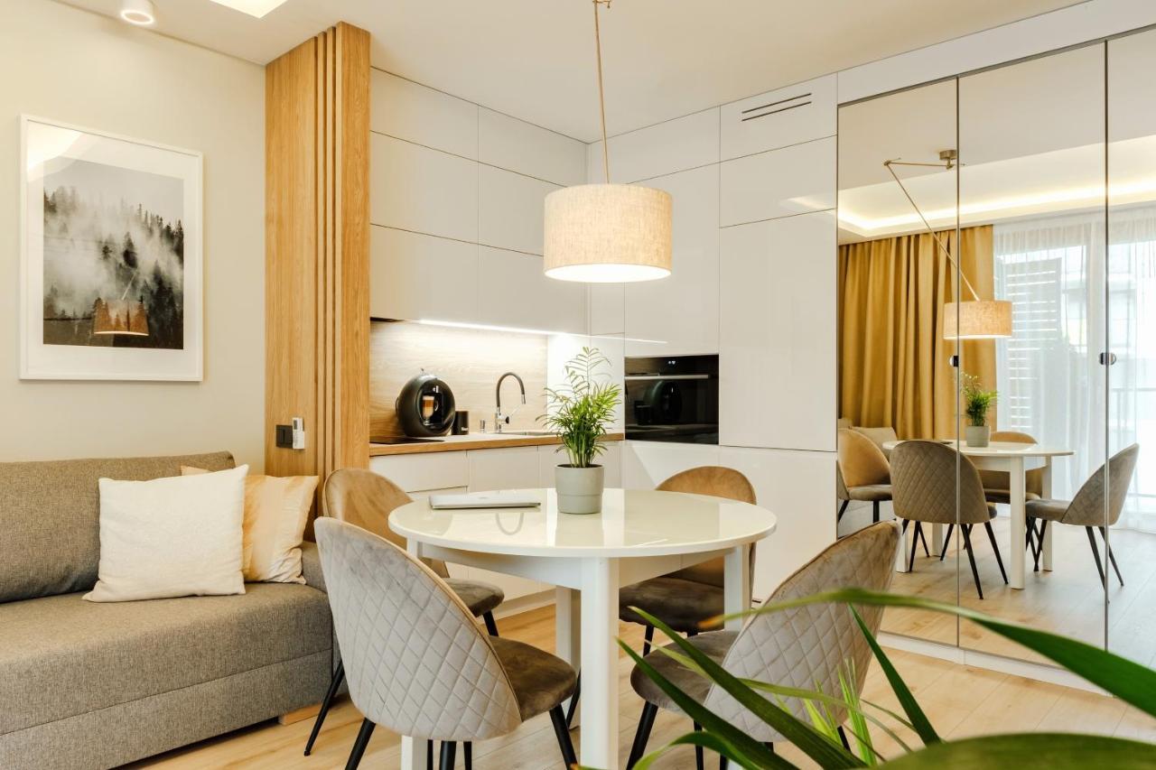 Apartment Wola, Wi-Fi, Smart Lock, Air Condition Варшава Екстер'єр фото