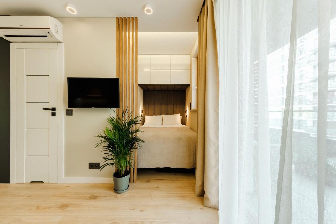 Apartment Wola, Wi-Fi, Smart Lock, Air Condition Варшава Екстер'єр фото