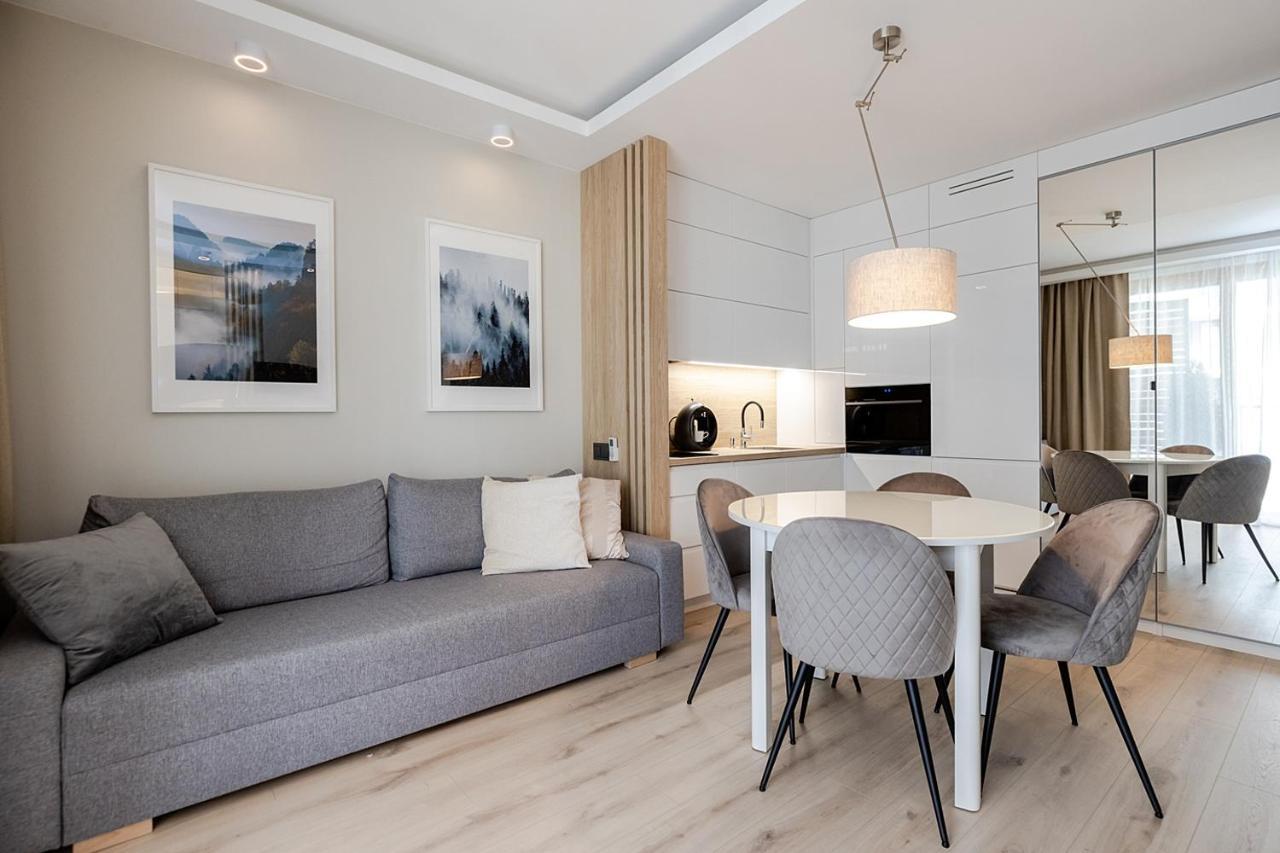 Apartment Wola, Wi-Fi, Smart Lock, Air Condition Варшава Екстер'єр фото