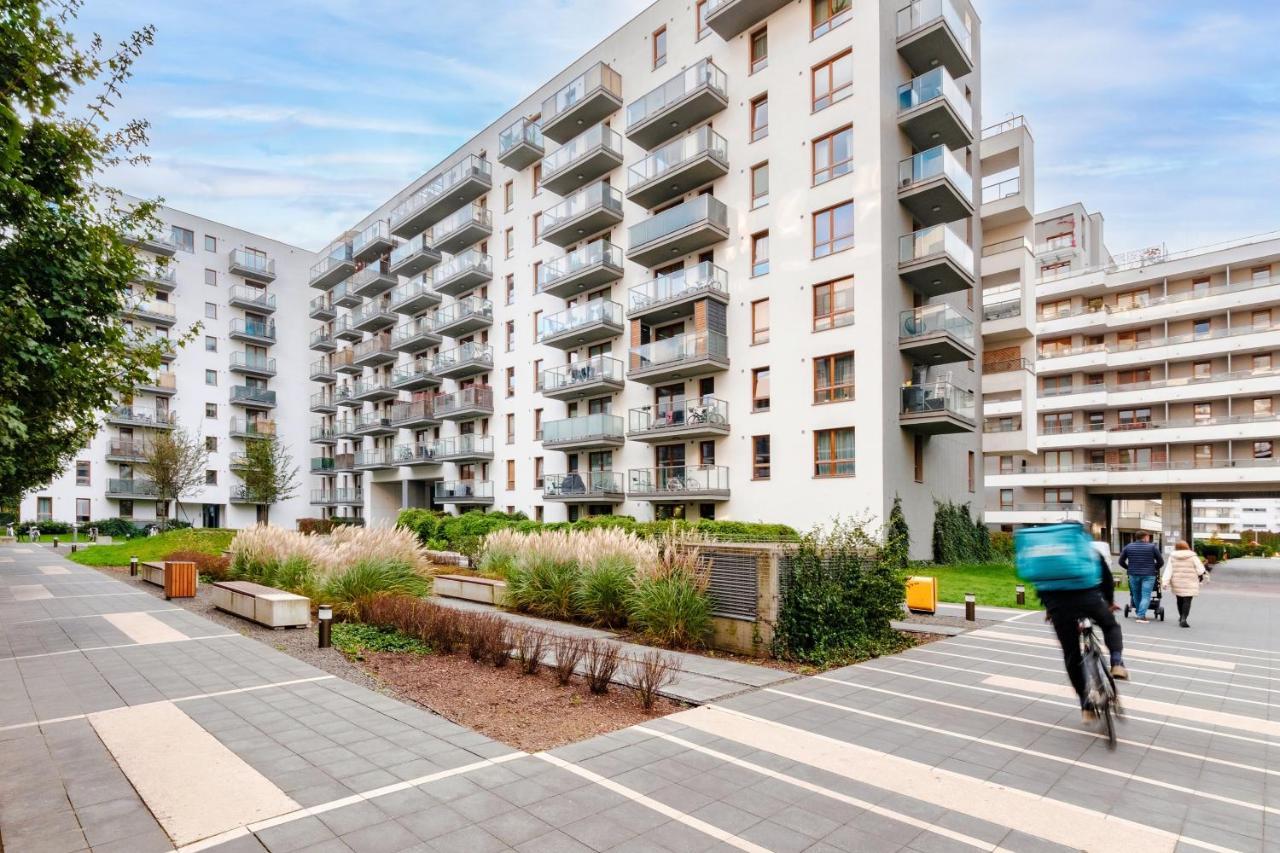 Apartment Wola, Wi-Fi, Smart Lock, Air Condition Варшава Екстер'єр фото